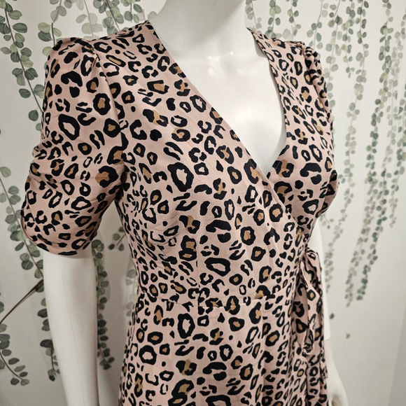 NWT - SANCTUARY Women's 'ANIMAL-PRINT' Multi MINI WRAP DRESS - S - Picture 4 of 12